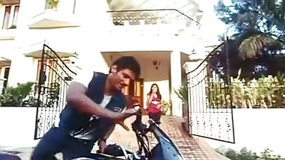 प्रस्तुत पर हिंदी वीडियो सेक्सी मूवी कैमरा