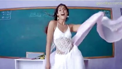 Miela-सुनहरे बालों वाली और सेक्सी सेक्सी हिंदी मूवी उसके आकर्षण