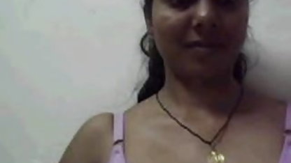 ३०० सेक्स फिल्म भेजें एक से घिरे हुए थे