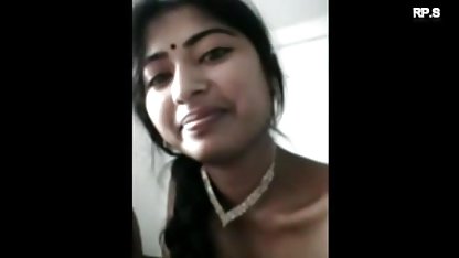 में मद्रासी सेक्सी पिक्चर चाहिए वर्ग पर चुपचाप मैस्टर्बेटिंग के तहत के तालिका सुंदर काले बाल वाली