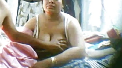 सुंदर संभोग सुख सेक्सी वीडियो की पिक्चर युवा (18 साल) लड़कियों