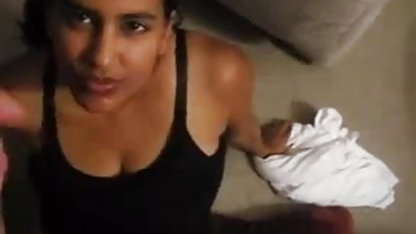 सौतेली हिंदी वेरी सेक्सी फिल्म माँ Analu सिखाता है