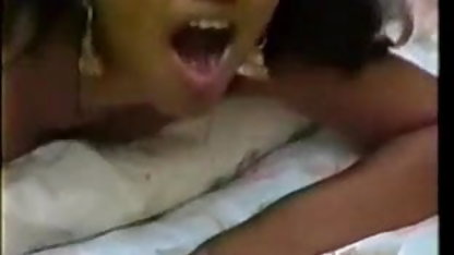 Emmanuelle बीपी सेक्सी वीडियो फिल्म लंदन