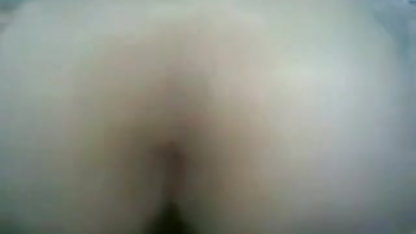 लीना masturbates के सेक्सी फिल्म करने वाला साथ एक तितली