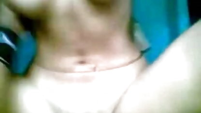 सुंदर सेक्सी फिल्म हिंदी वीडियो girly बालों वाली crotch के साथ!