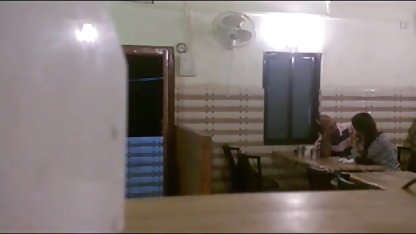 Arisha करने के लिए खुश हिंदी सेक्सी मूवी दिखाओ उसके खुद किट्टी