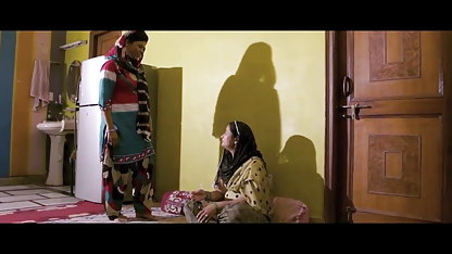 क्लोज़ अप Pisechku हिन्दी मे सेक्सी फिल्म में (DOMAKA)