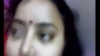 अपनी पत्नी के साथ सेक्सी फिल्म इन हिंदी